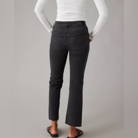 (Q3) HOLLISTER High-Rise Flare Classic Stretch Jeans, Size 24W, 31L - Picture 2 of 14